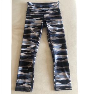 Workout Leggings - Lululemon - never worn